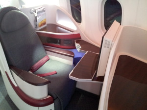 qatarairwaysboeing787dreamlinerbusinessclasssingleseatleftsideatfarnborough2012